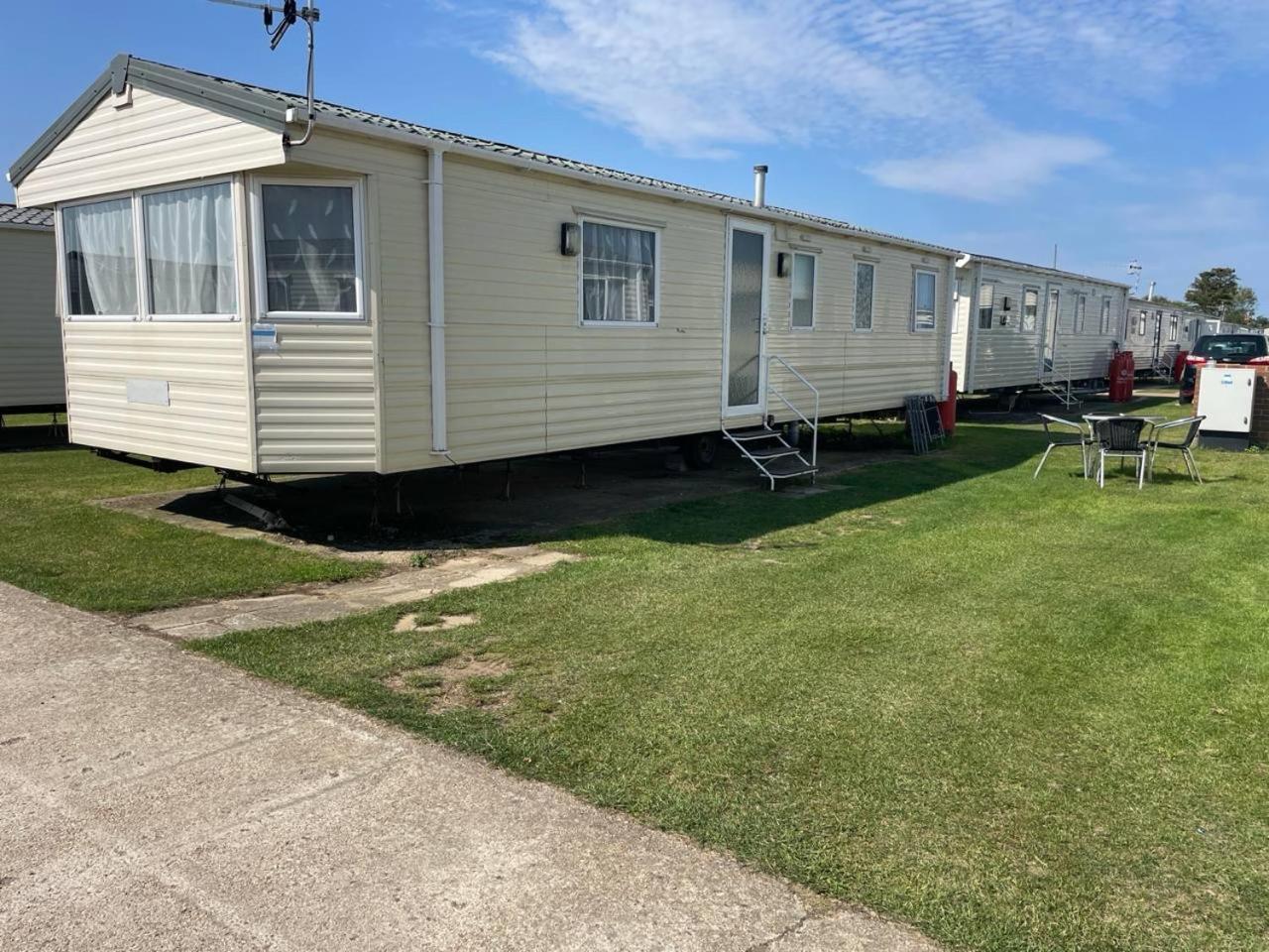 3 Bedroom Holiday Home Саут-Хейлинг Экстерьер фото